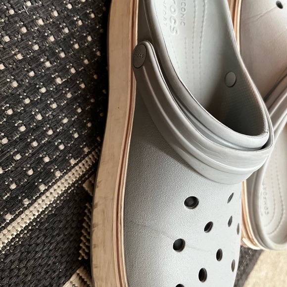 CROCS - Picture 3 of 5